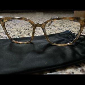 NEW DIFF Charitable blue light glasses